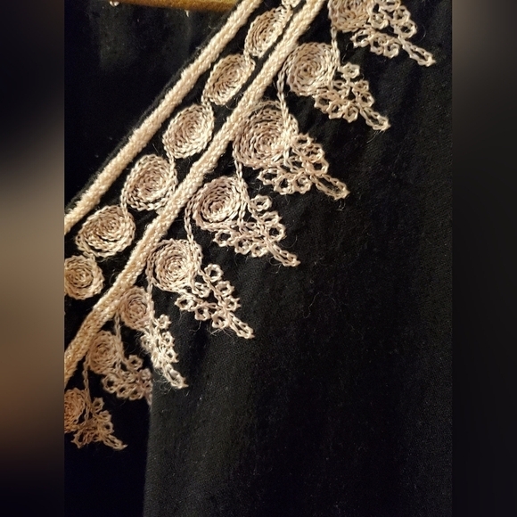 Stunning J Peterman Embroidery dress - Picture 7 of 7